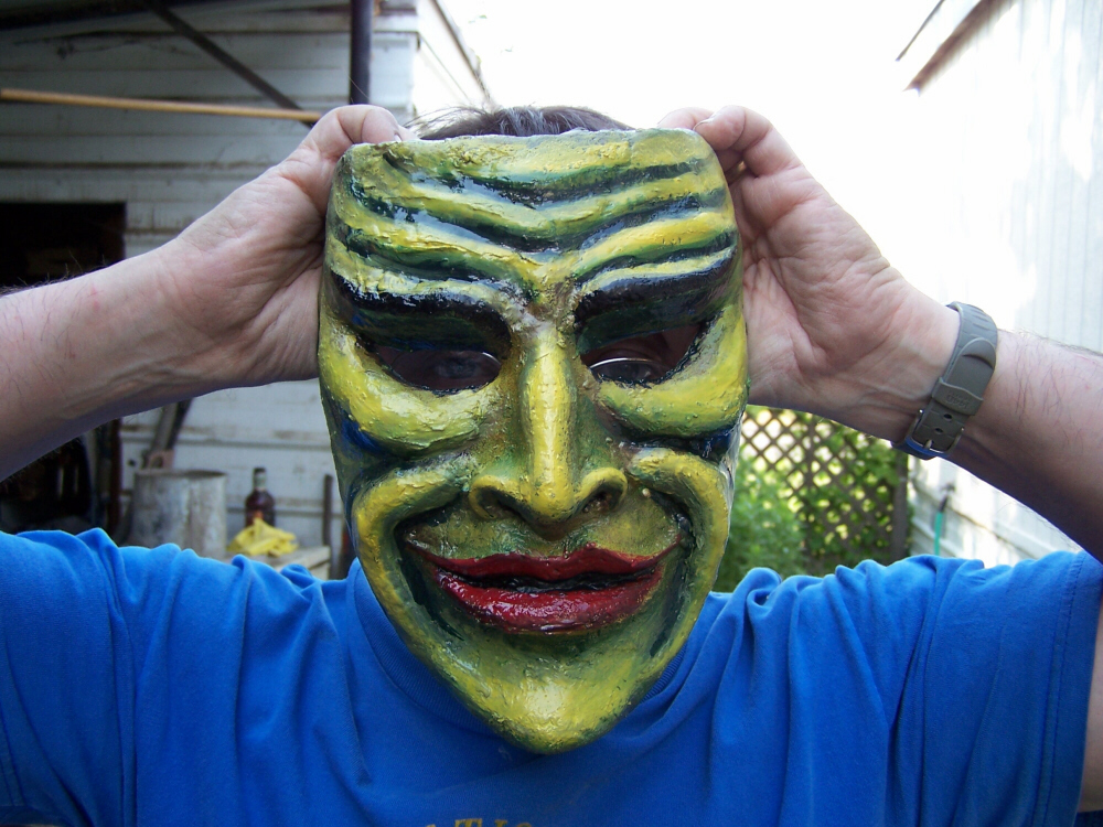 Macabre mask